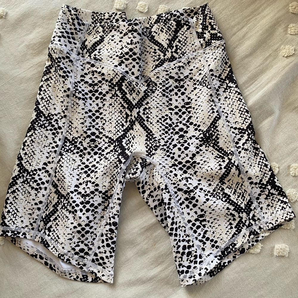 Balance athletica shorts